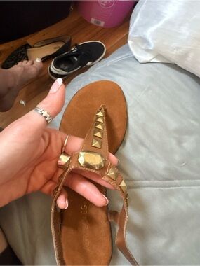 AEROSOLES Tan Suede Studded T-Strap Sandals
